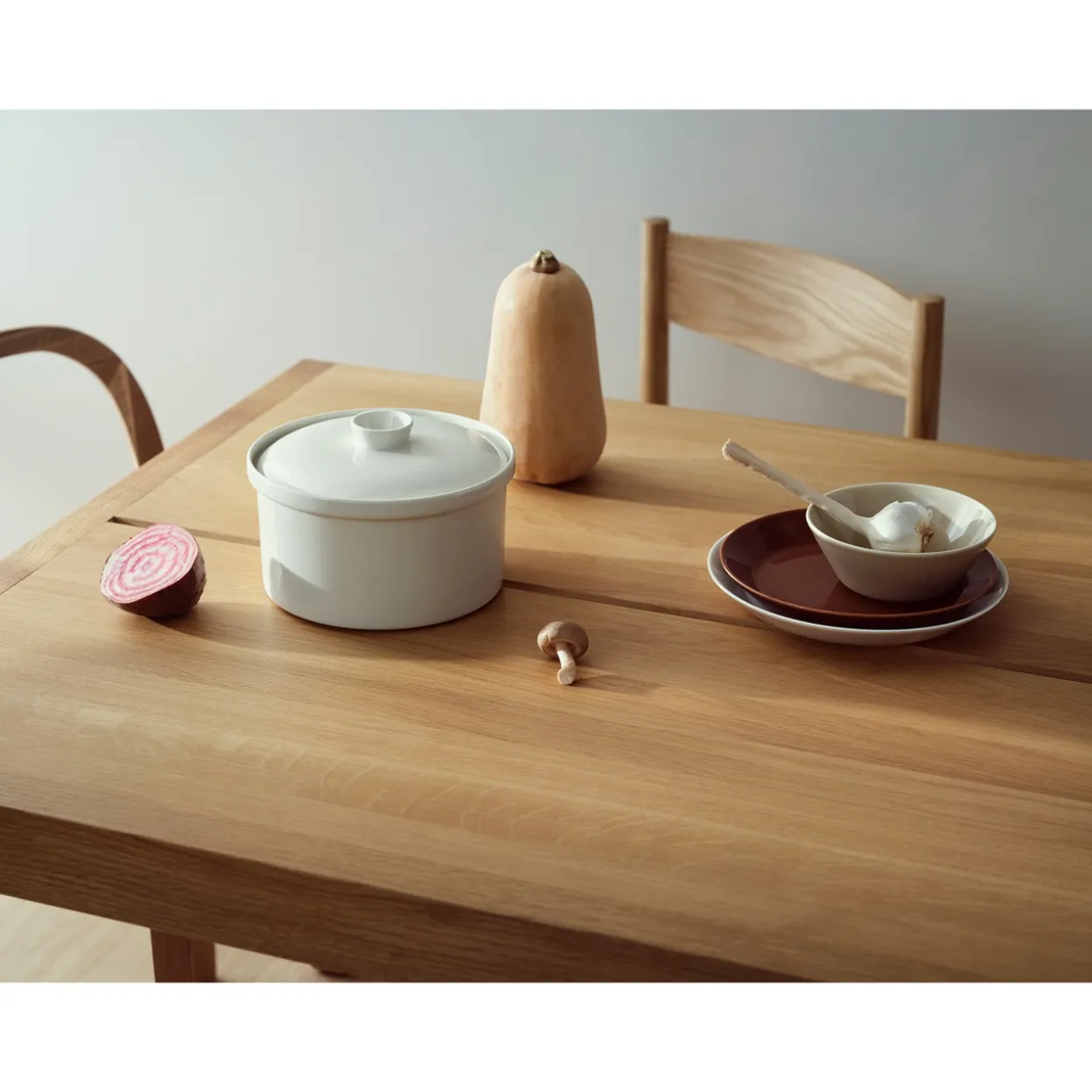 Kannellinen pata 2,3L valkoinen