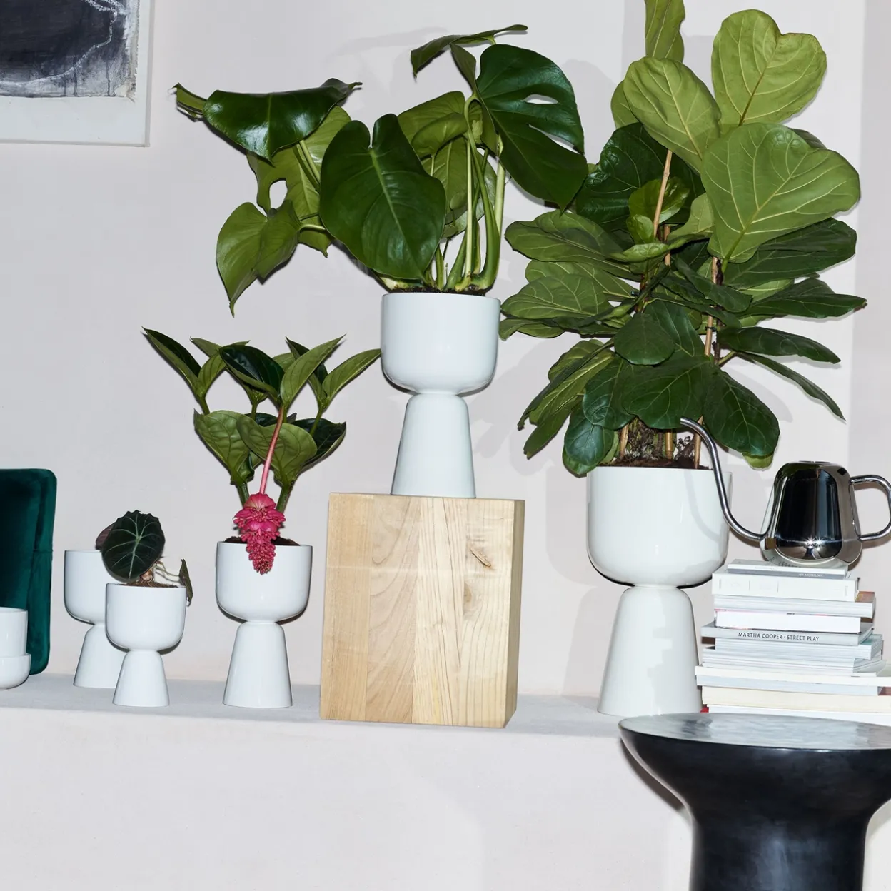 Ruukku valkoinen jalallinen M