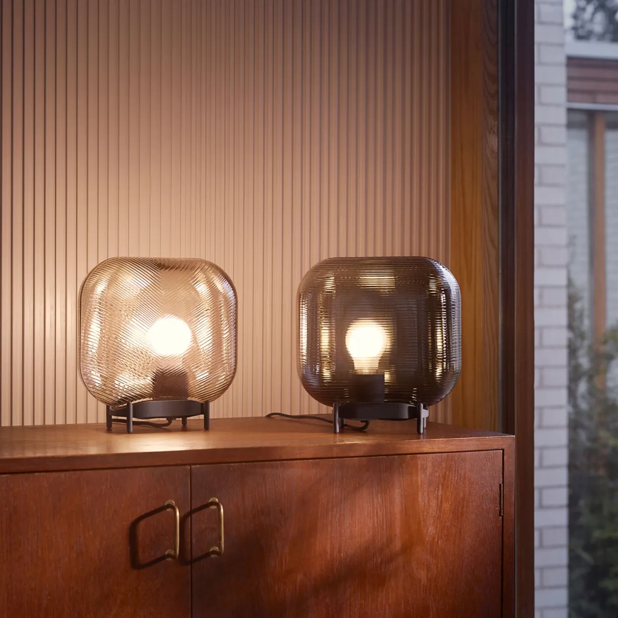 Valaisin 250x255mm tummanharmaa